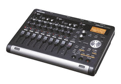 Tascam DP-03SD Registratore digitale a 8 tracce incl. scheda SD da 4GB