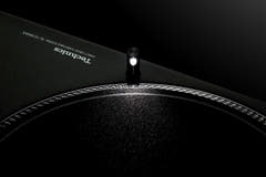 Technics SL-1210 MK7 Giradischi (Nero)