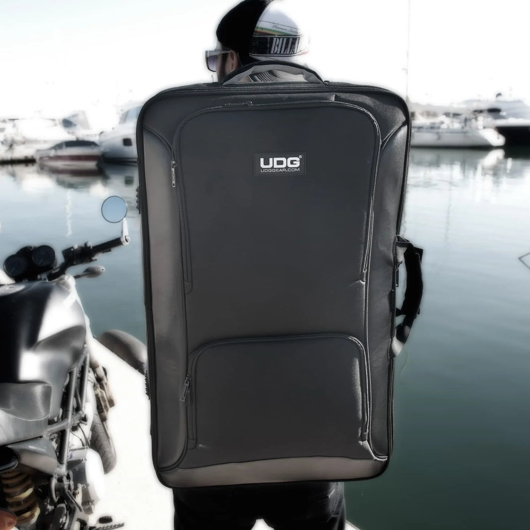 UDG Urbanite Zaino per controller MIDI L Black