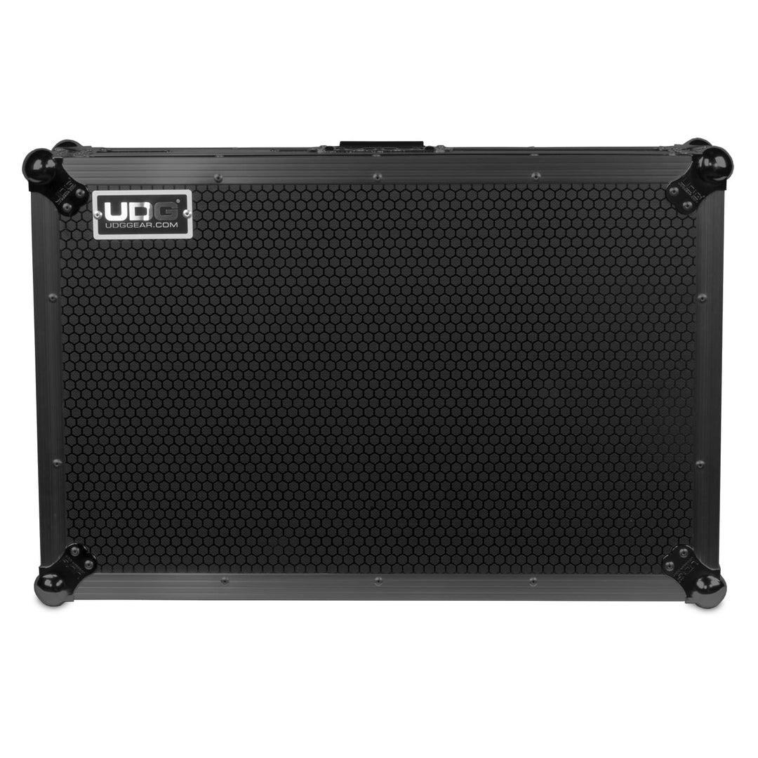 UDG Ultimate Flight Case NI Kontrol S4 MK3 Nero Plus (L)