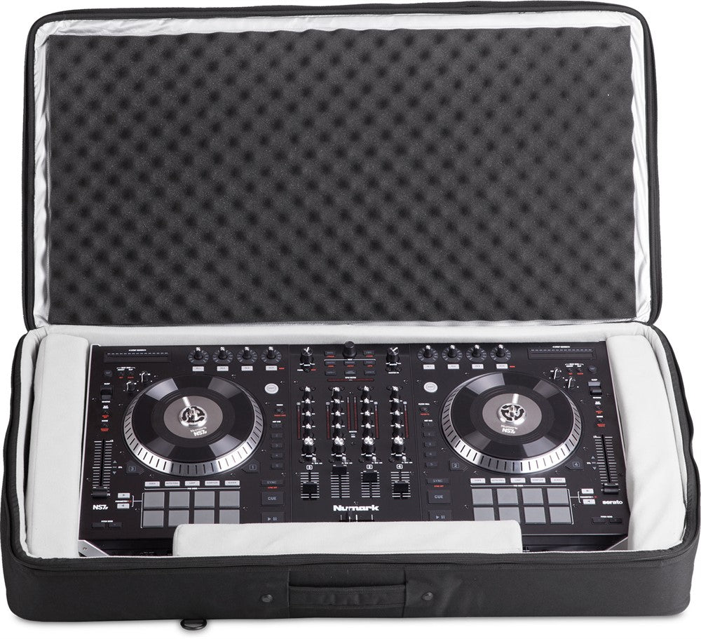 Sleeve UDG Urbanite per controller MIDI XL Black