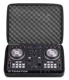 UDG Creator Controller Hardcase Medium Nero MK2