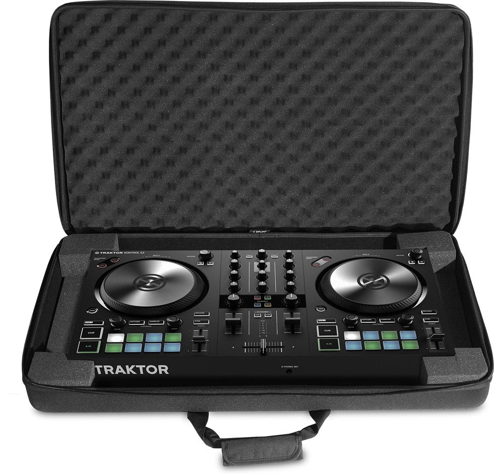 UDG Creator NI Traktor Kontrol S4 MK3/S2 MK3/Numark Mixstream Pro hardcase Nero
