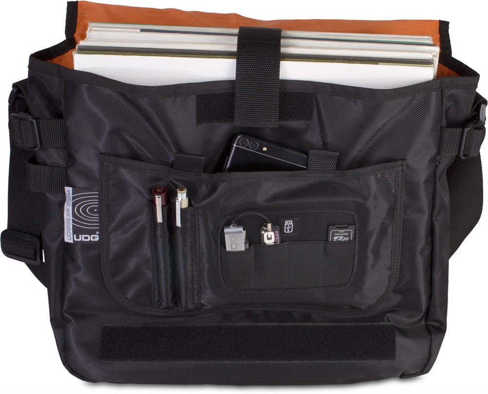 UDG Ultimate CourierBag Nero, interno arancione