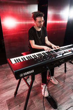 Yamaha YC88 Digital Stage Tastiere (Natural Wood)