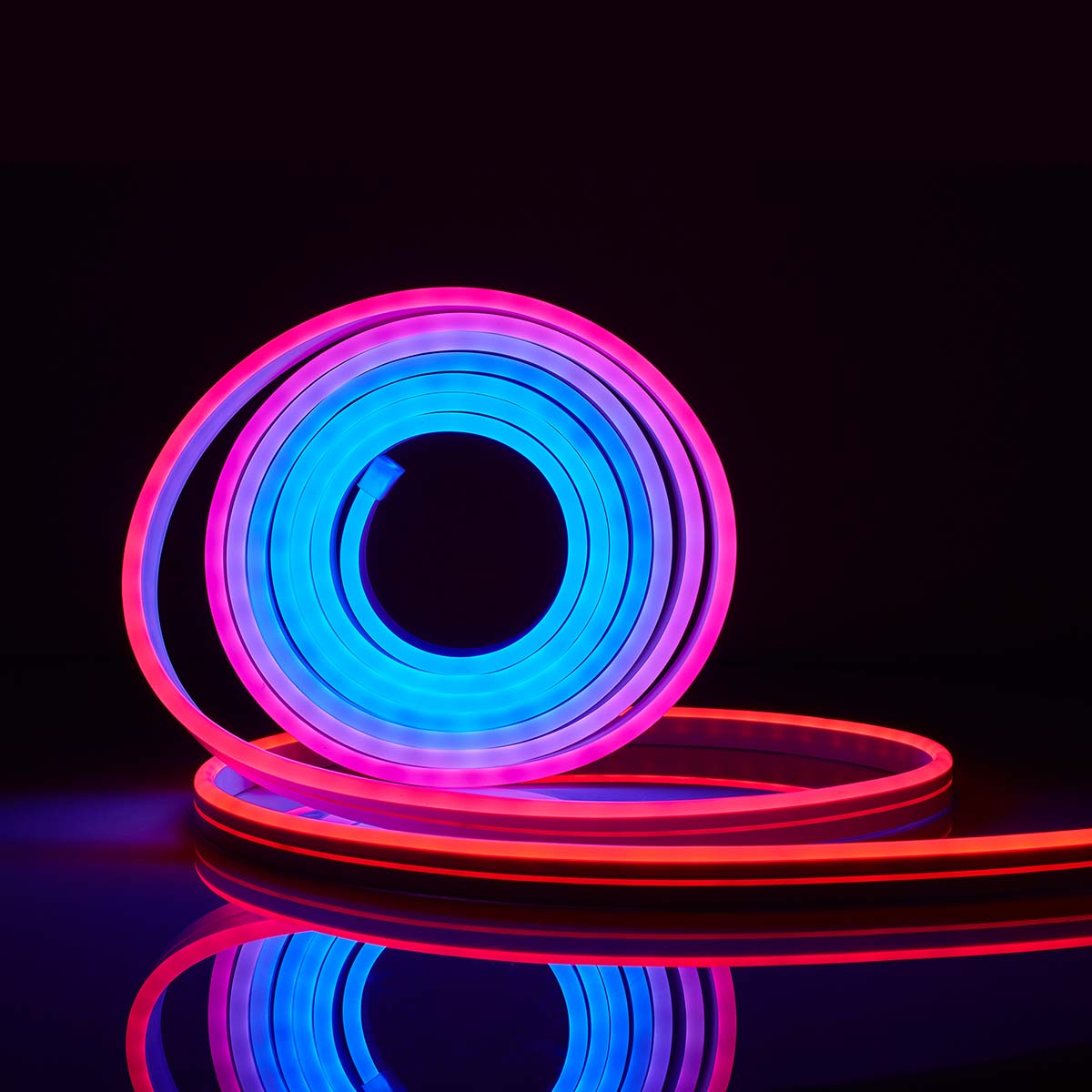 SmartLife LED Strip | Wi-Fi | Multicolour | SMD | 5.00 m | IP65 | 2700 K | 480 lm | Android / IOS