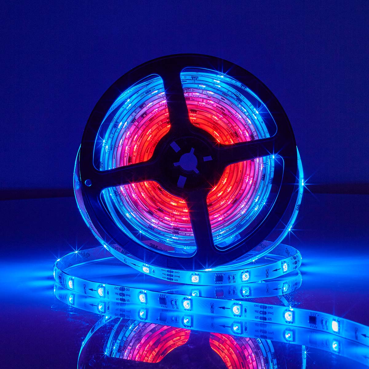 SmartLife LED Tape | Wi-Fi | Multicolour | SMD | 5.00 m | IP65 | 2700 K | 960 lm | Android / IOS