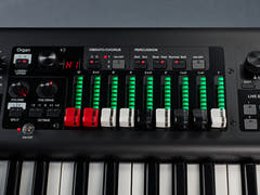 Yamaha YC61 Digital Stage Tastiere (Waterfall)