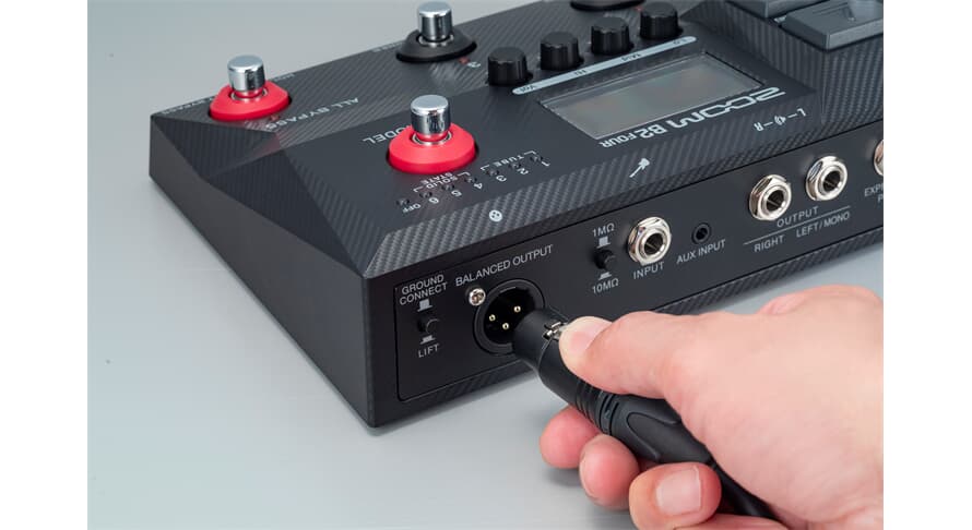 Zoom B2 FOUR Multieffetto Basso