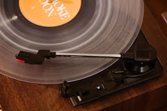 Crosley Miles Giradischi, Noce