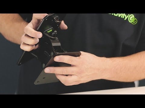 Gravity SP WMBS 20 W - Staffa da parete con funzione di inclinazione e rotazione per altoparlanti fino a 20 kg, bianca