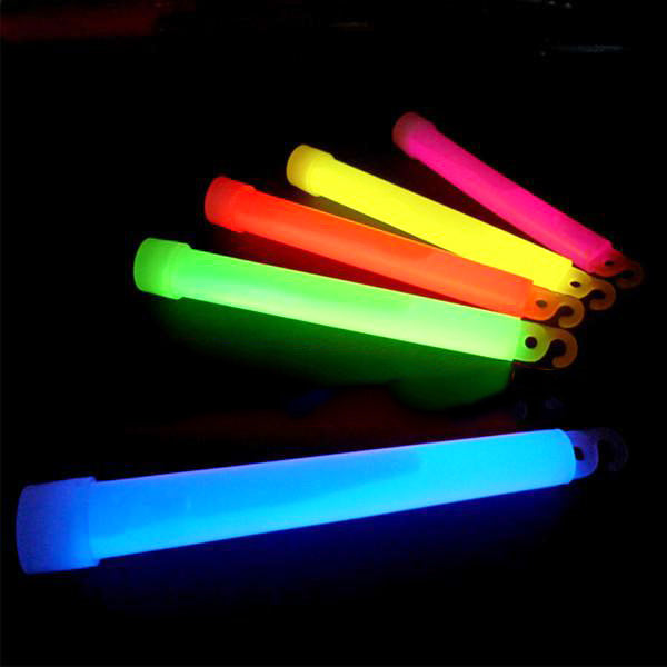 25 pz. mix bastoncini luminosi 6'' con cordino